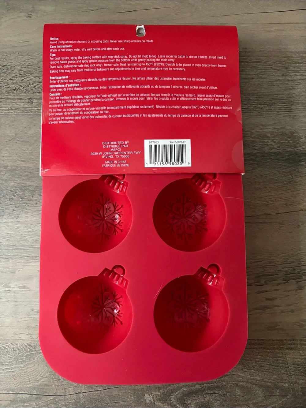 Celebrate It Red Silicone Holiday Ornament & Gift Treat Mold Set